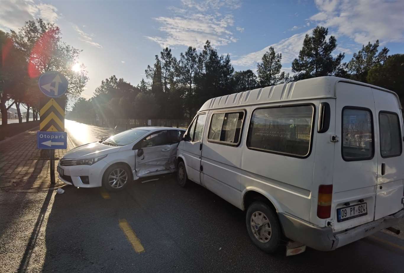       Menteşe'de trafik kazası: 1 kişi yaralandı haberi