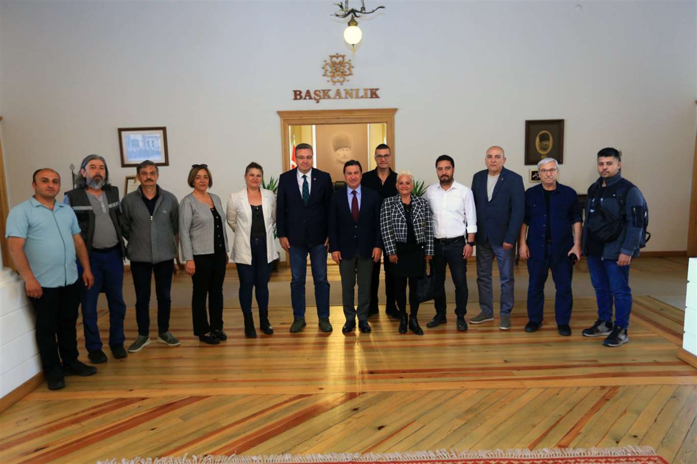 Muğla Büyükşehir Gazeteciler Derneği'nden Başkan Aras'a 'Hayırlı olsun' ziyareti haberi