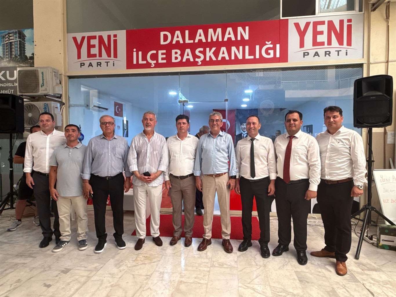  Dalaman’da Yeni Parti'ye katılan üyelere rozet takıldı haberi