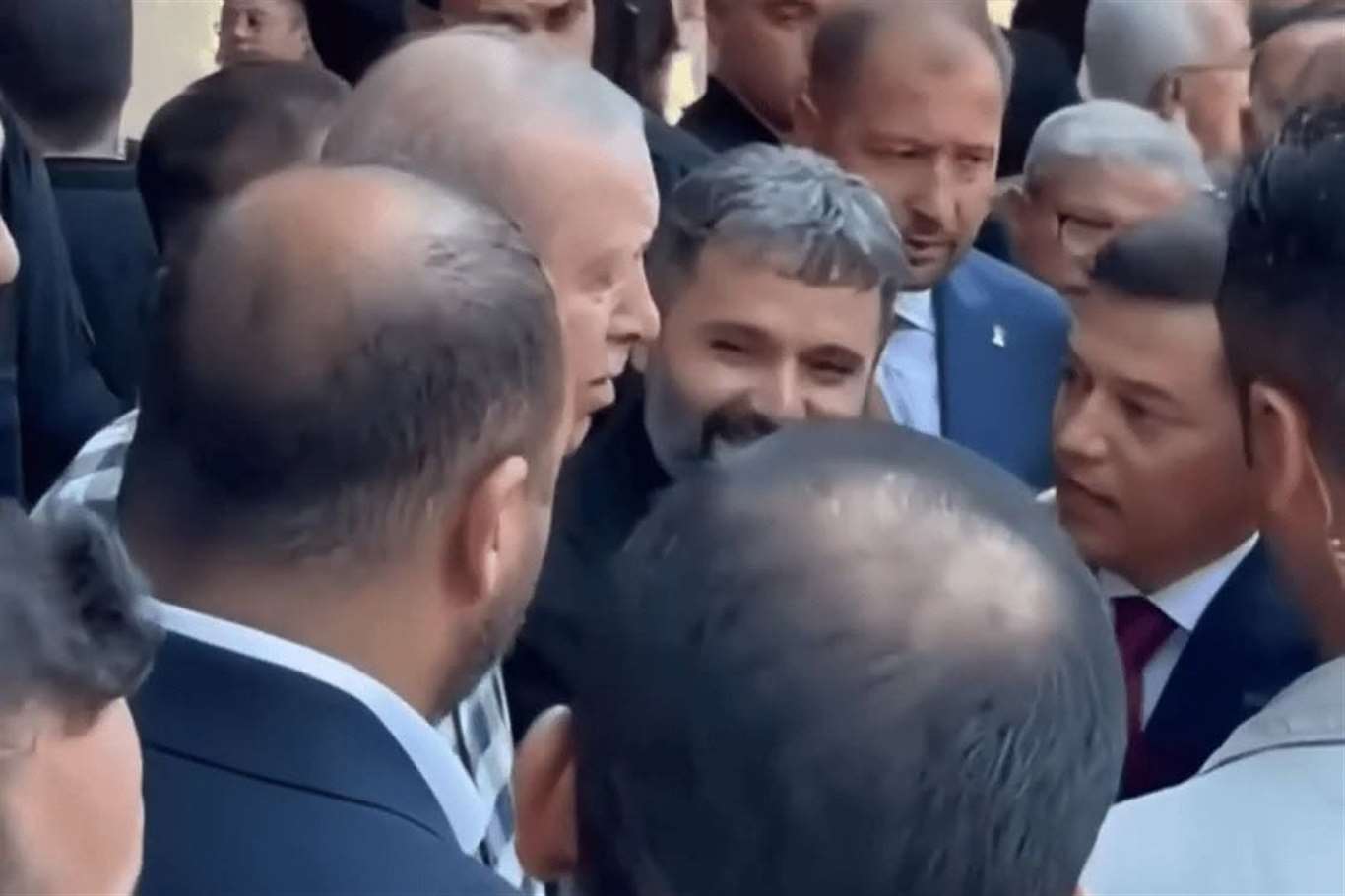 Erdoğan 'kapımız açık' dedi, Özel'den yanıt geldi: 