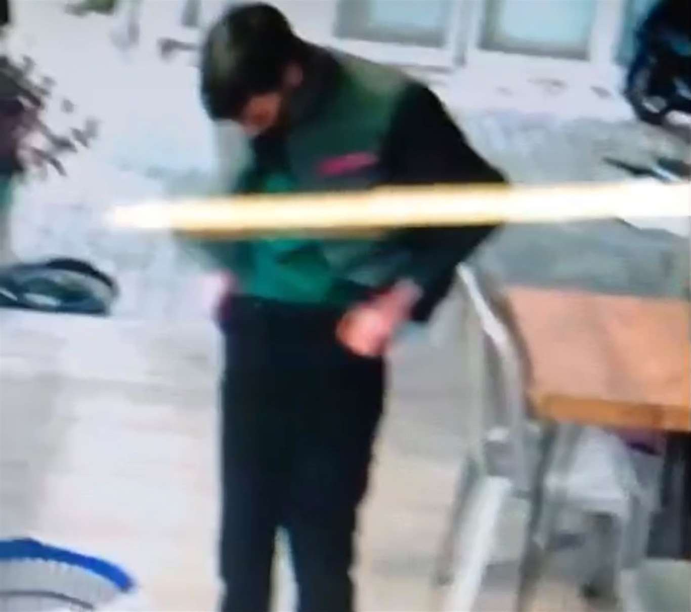 Kıyafet çalan turist: 
