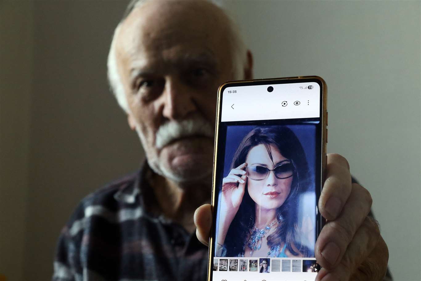 Mankenler kraliçesi Aslı Baş'ın babası: 