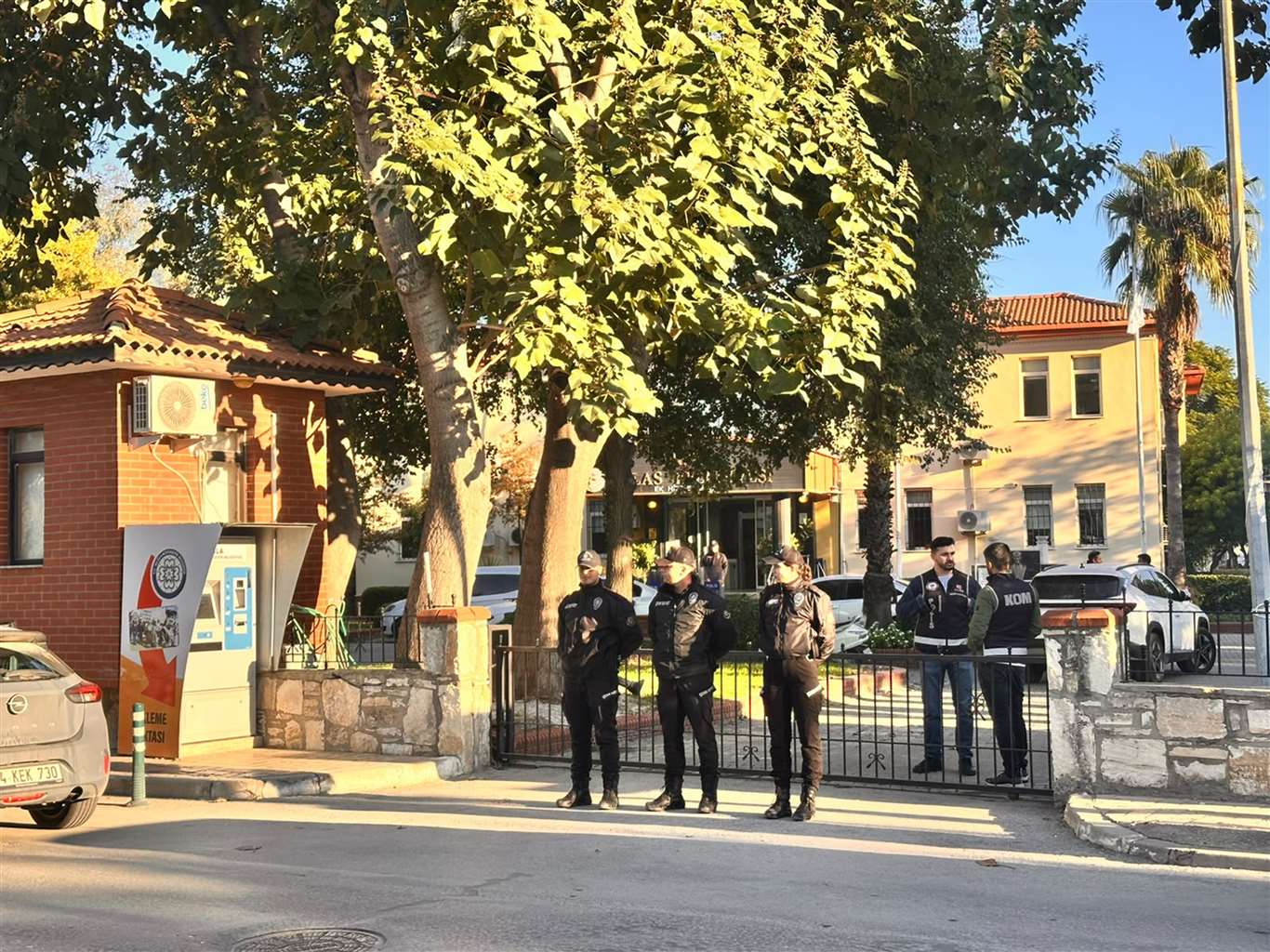 Başkan ve oğlu dahil 35 şüpheli hakkında gözaltı kararı haberi