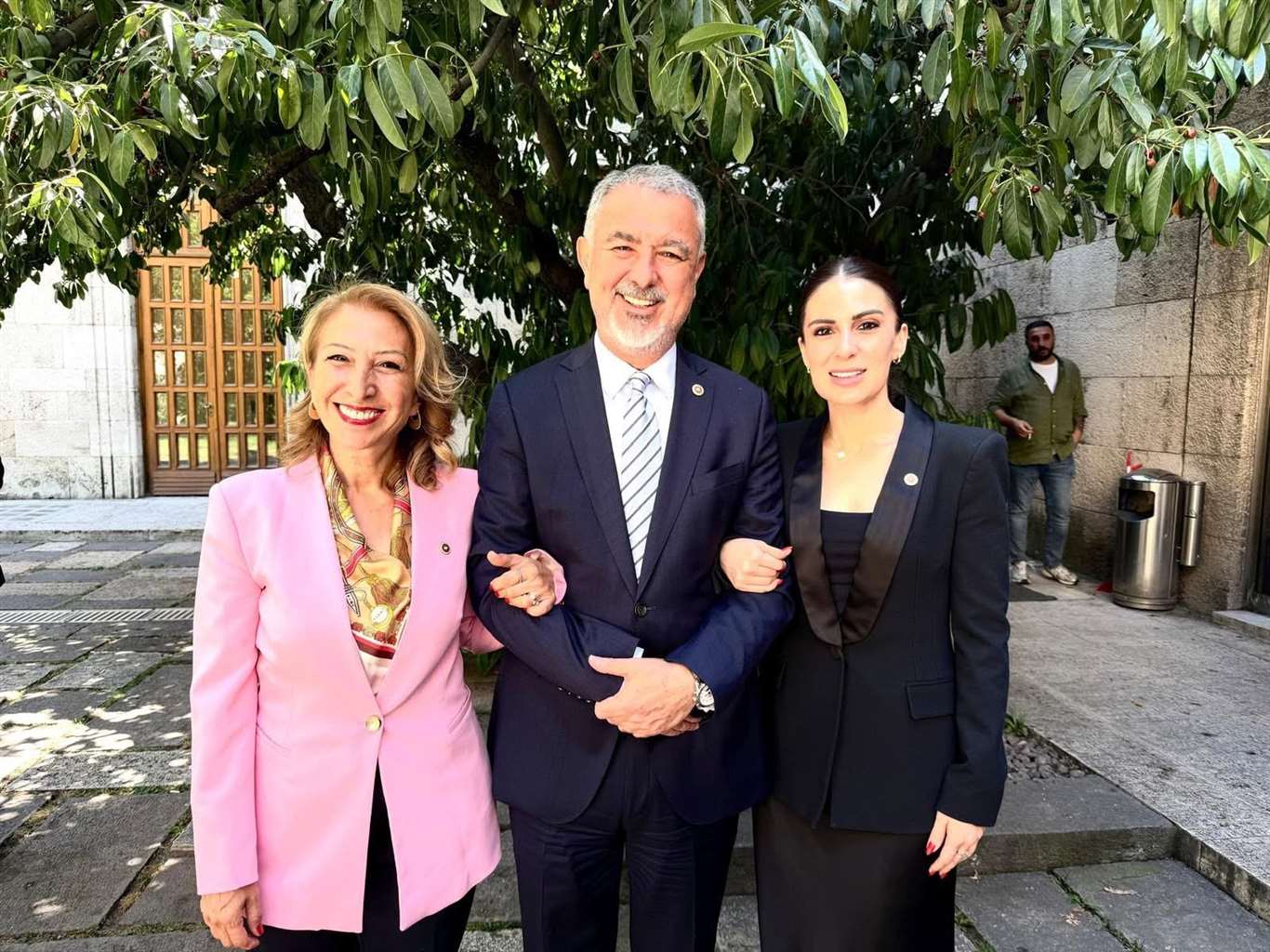  Yeni Parti kuracağını Açıklayan Özel'e Muğla'dan tam destek haberi