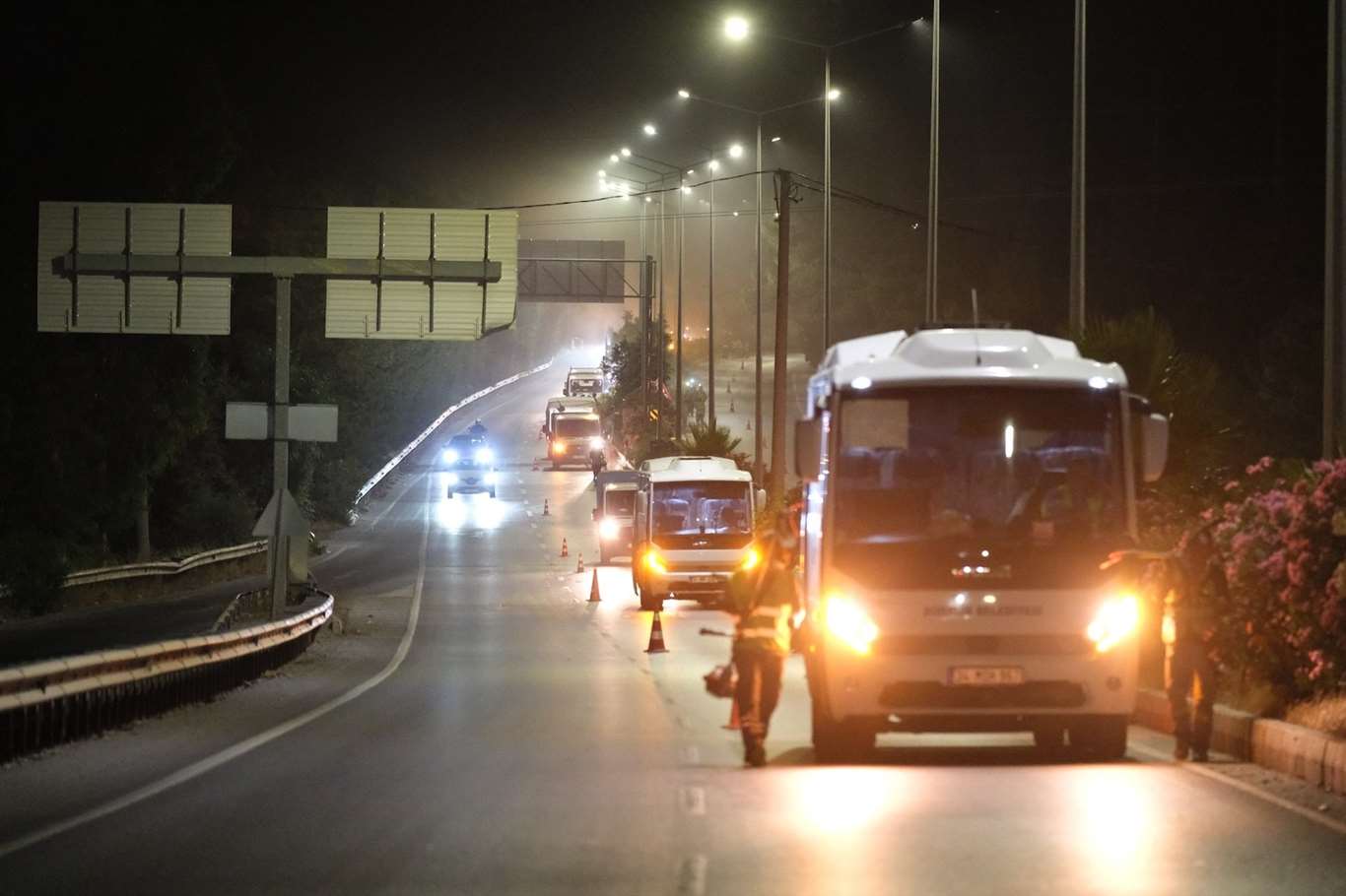  150 kişilik ekiple Emin Anter Bulvarı'nda gece mesaisi haberi