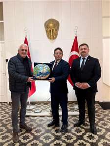 44 yıldır gönüllü temizlik yapan Özcan Köylübay'a takdir belgesi haberi