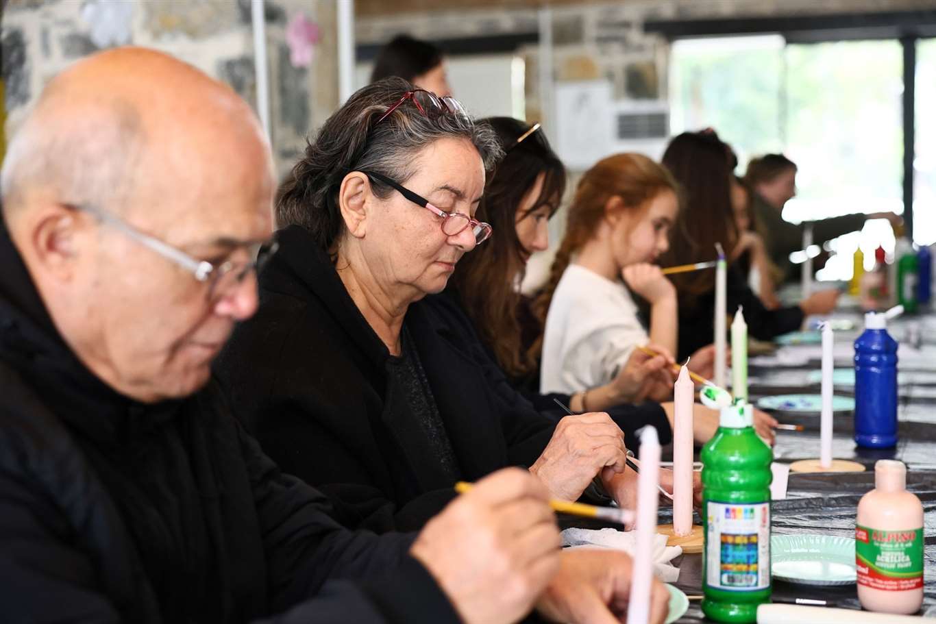 Üç kuşak mum boyama atölyesinde buluştu haberi