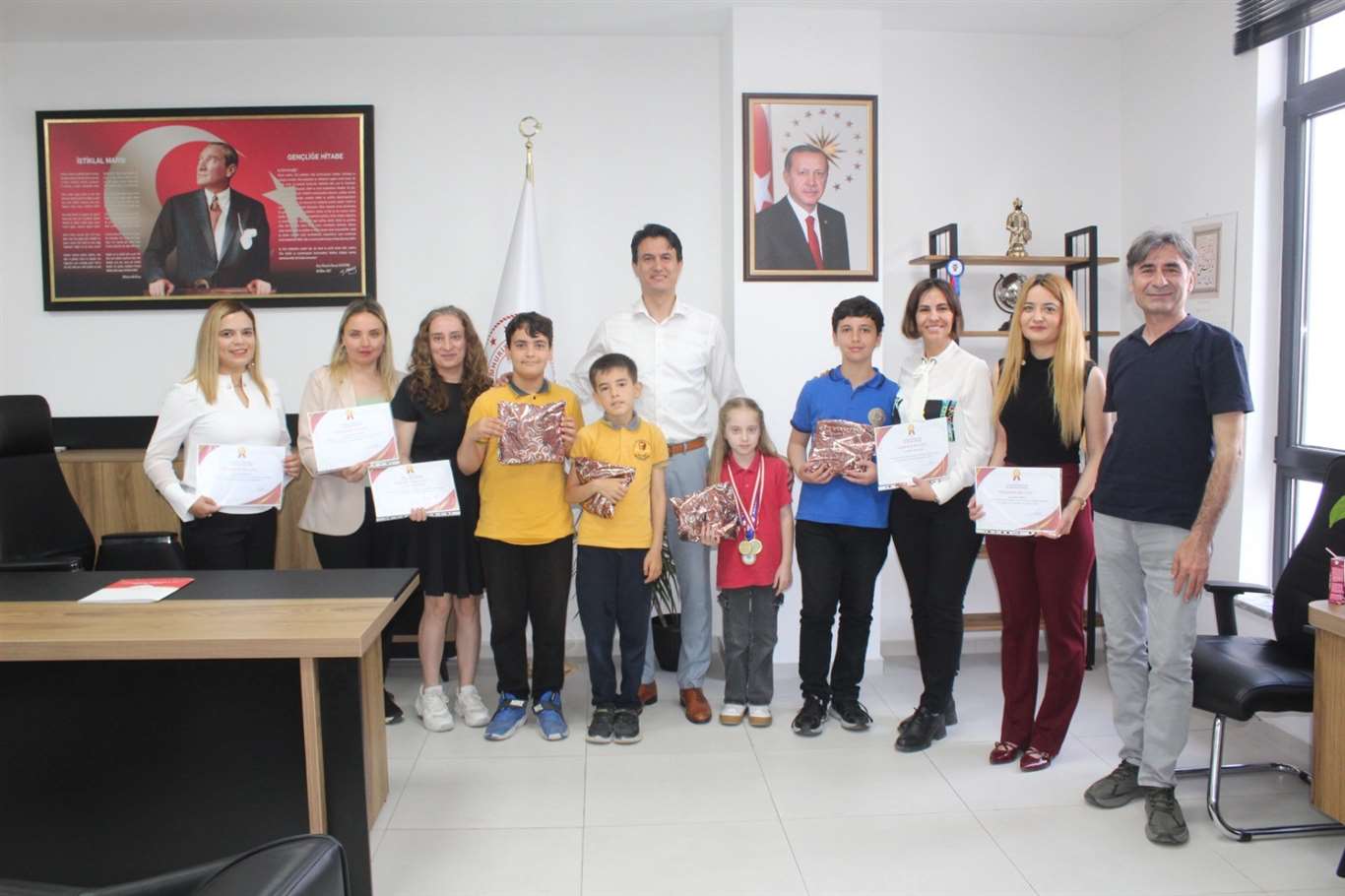 Köyceğiz'de akıl ve zeka oyunlarında il birincileri ödüllendirildi haberi