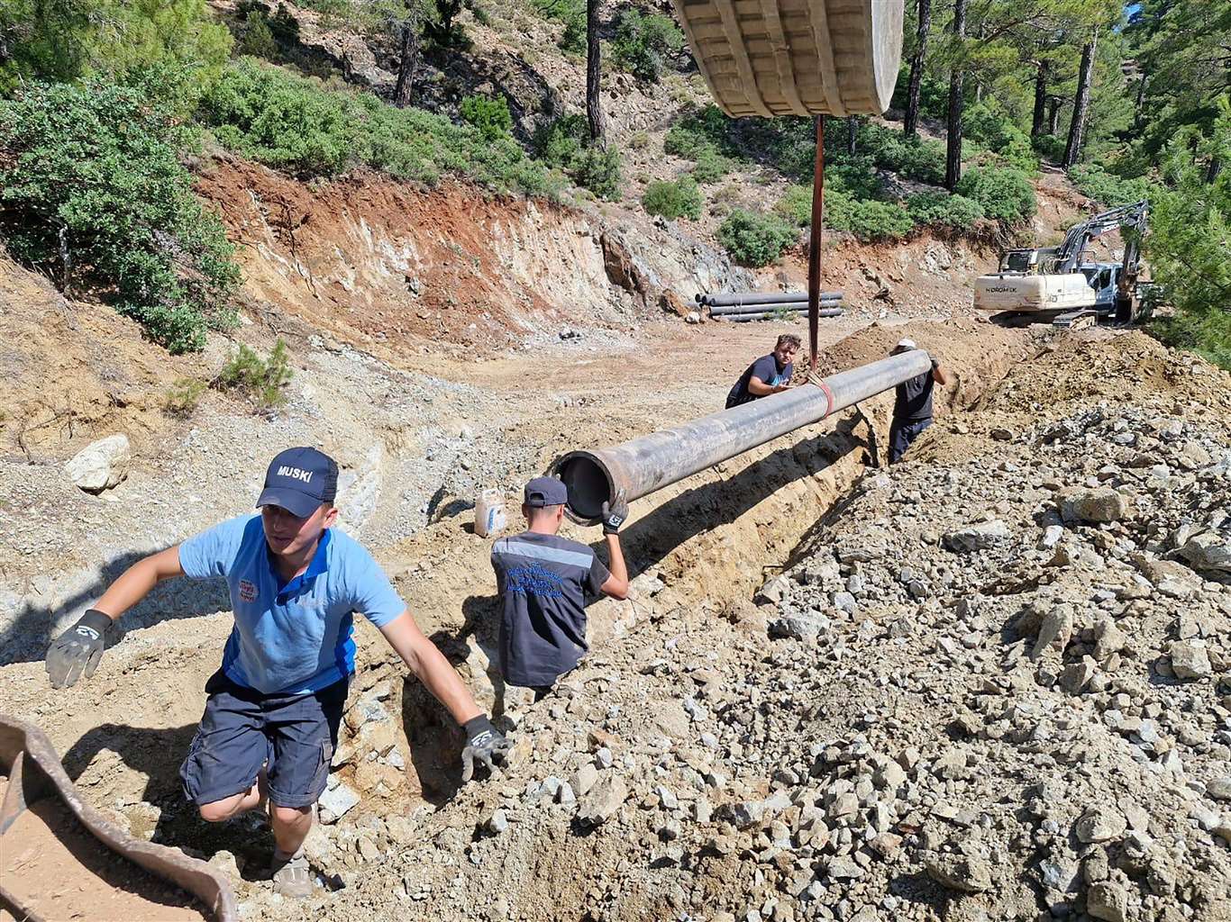       Su kesintilerini önlemek için şebeke yenileme çalışmaları sürüyor haberi