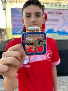 Başkan Aras, Avrupa Şampiyonu Kerem Batur Genç'i tebrik etti. haberi