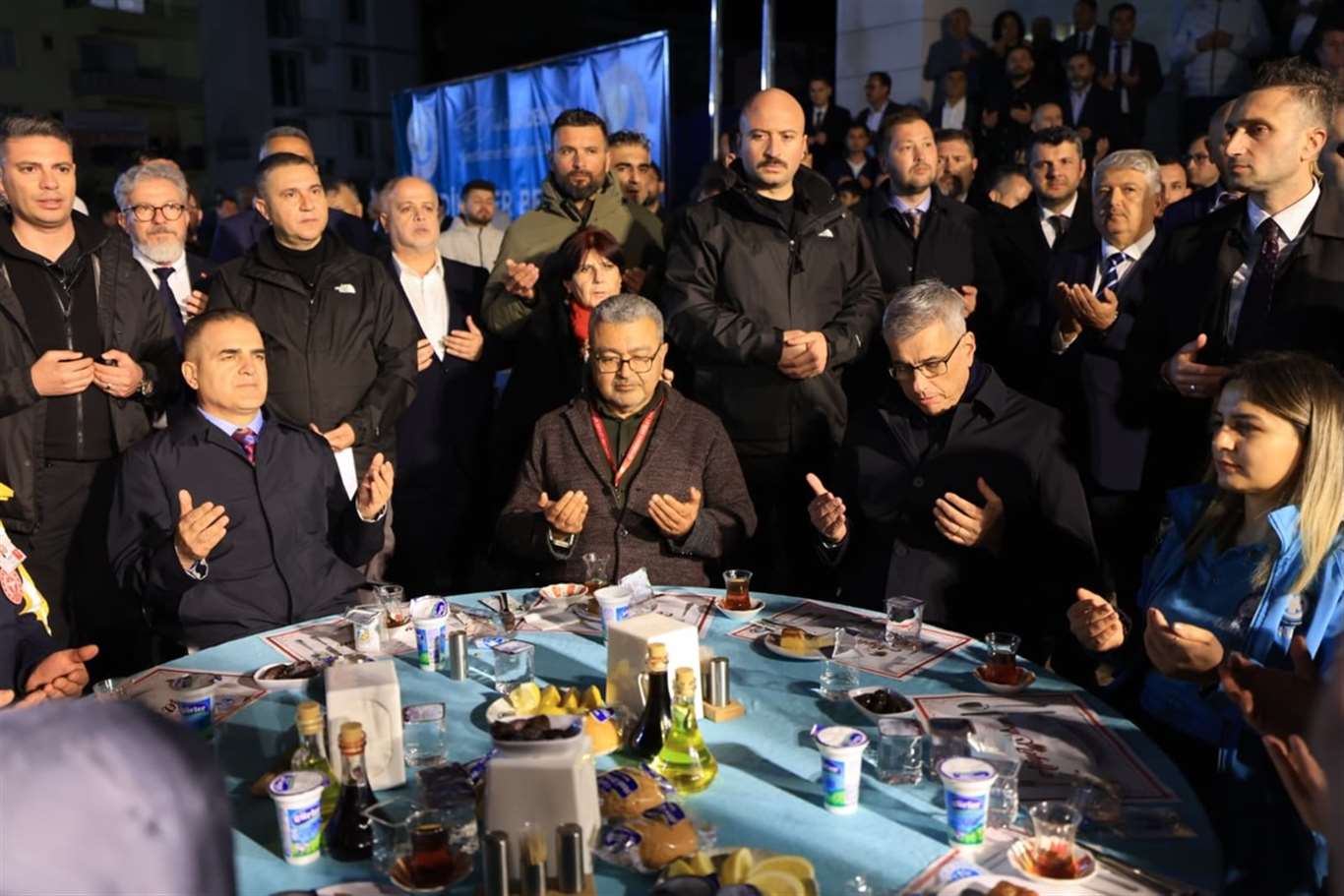    Bakan Memişoğlu Seydikemer'de iftar programına katıldı haberi