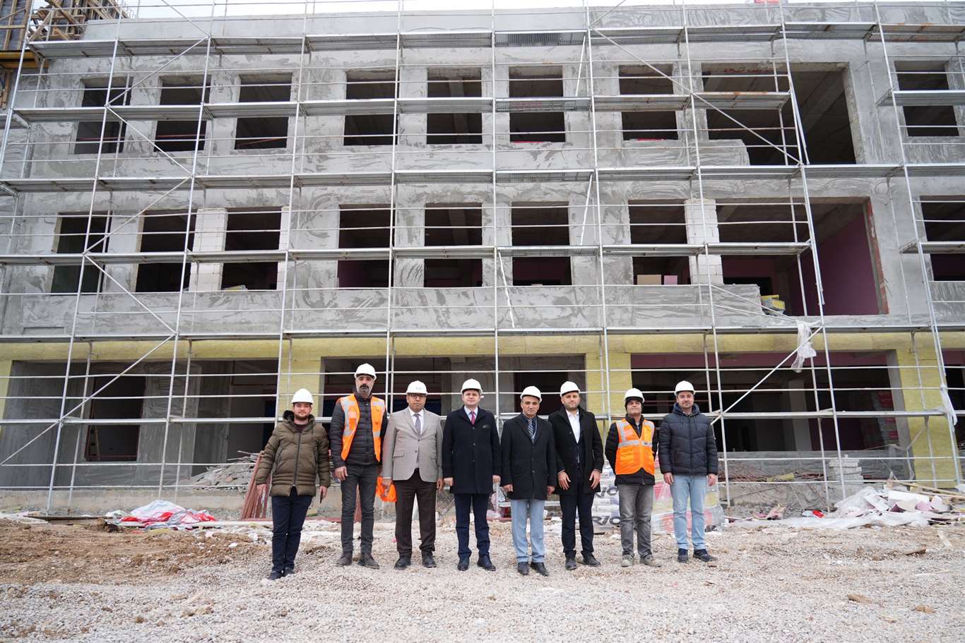       Bayır Ortaokulu inşaatı sürüyor haberi