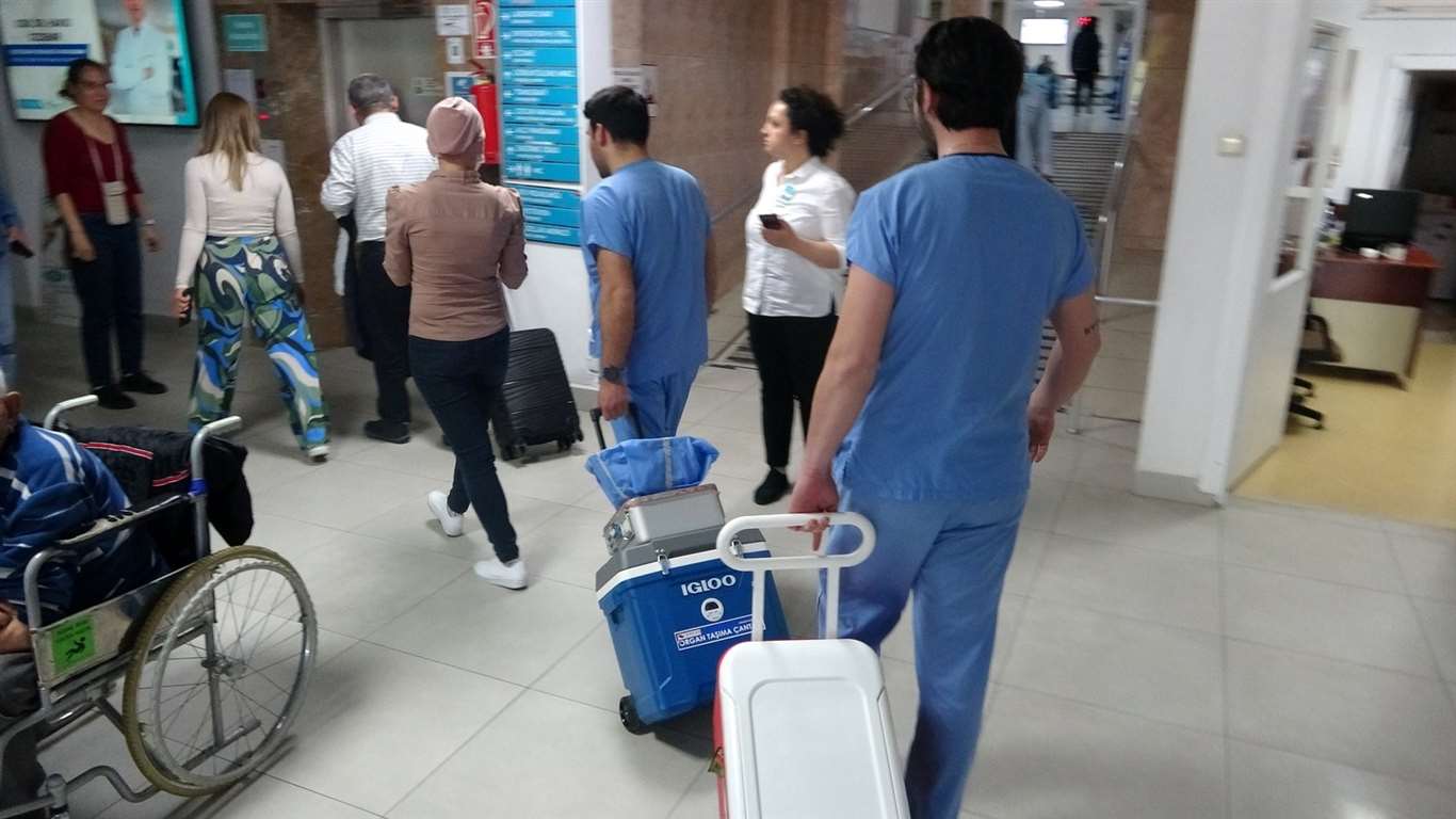 Muğla'da beyin ölümü gerçekleşen hastanın karaciğeri İzmir'e nakledildi haberi