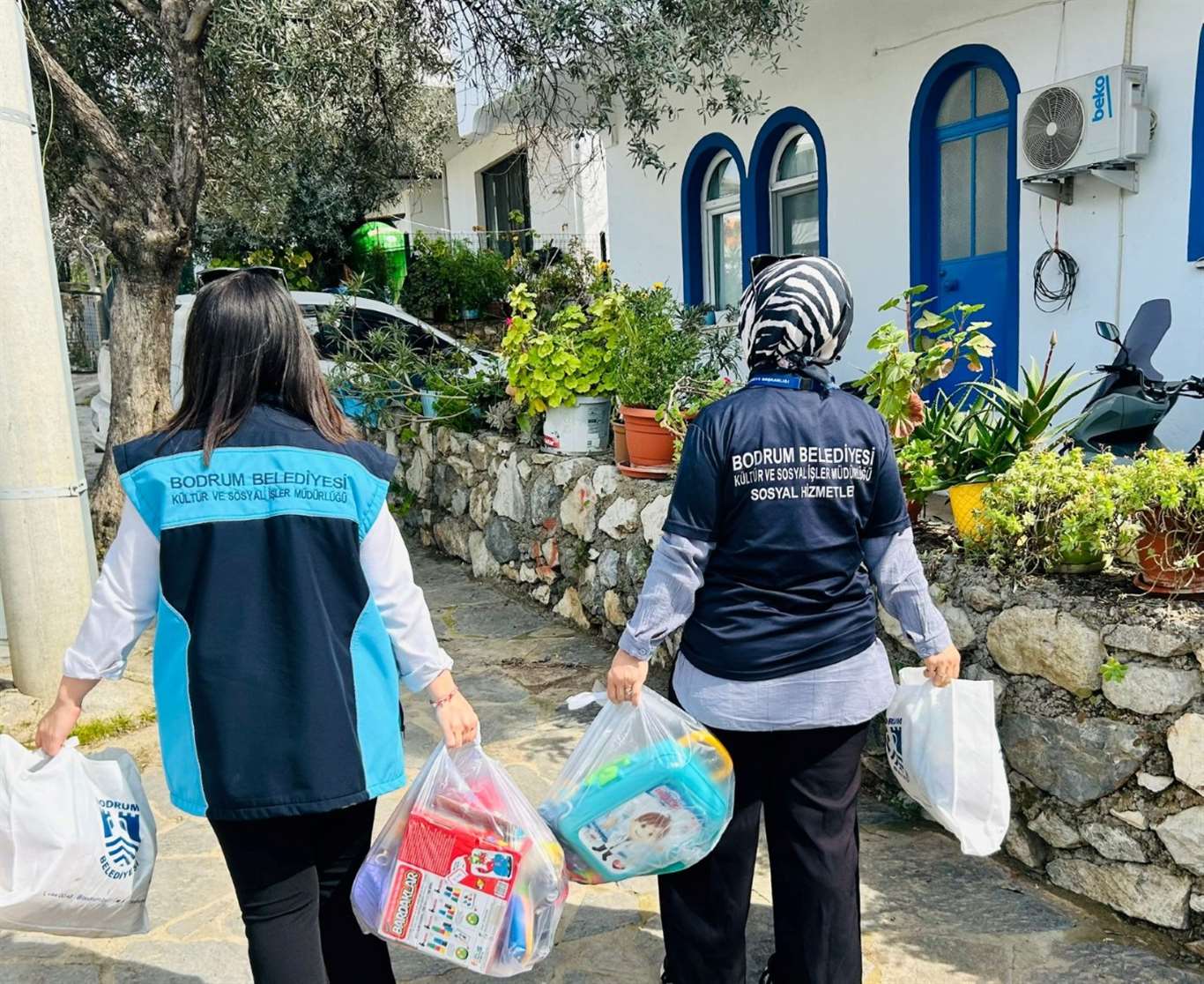  Bodrum Belediyesi minik yüzleri güldürdü haberi