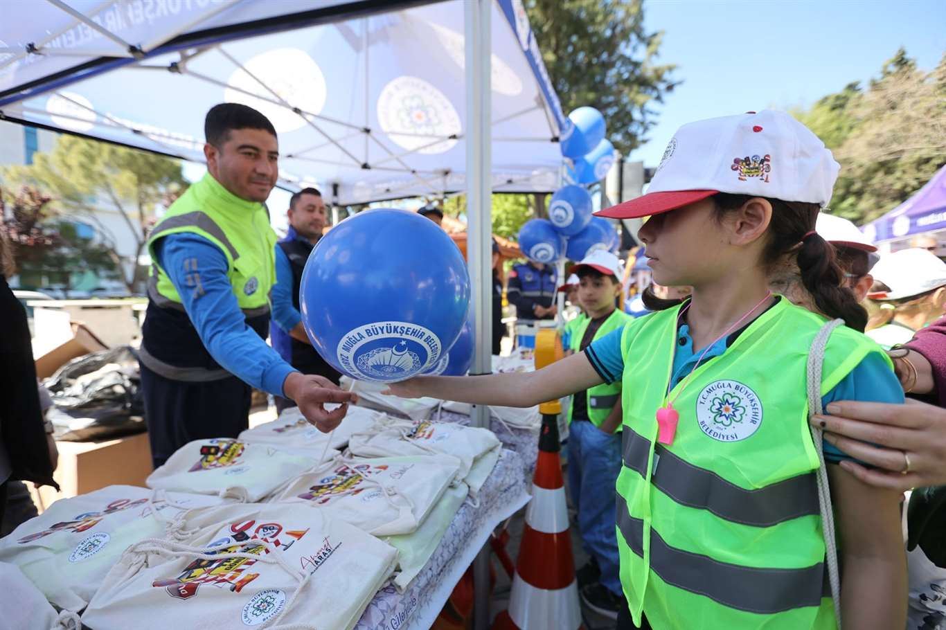    Büyükşehir'den trafik ve ilk yardım bilinci oluşturan etkinlik haberi