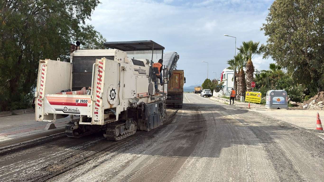 Muğla Büyükşehir'den Bodrum Turgutreis yolunda yenileme çalışması haberi