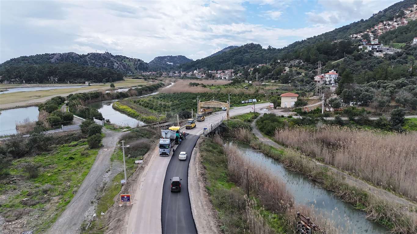 Muğla Büyükşehir 2 yılda 537 kilometre yol yaptı haberi