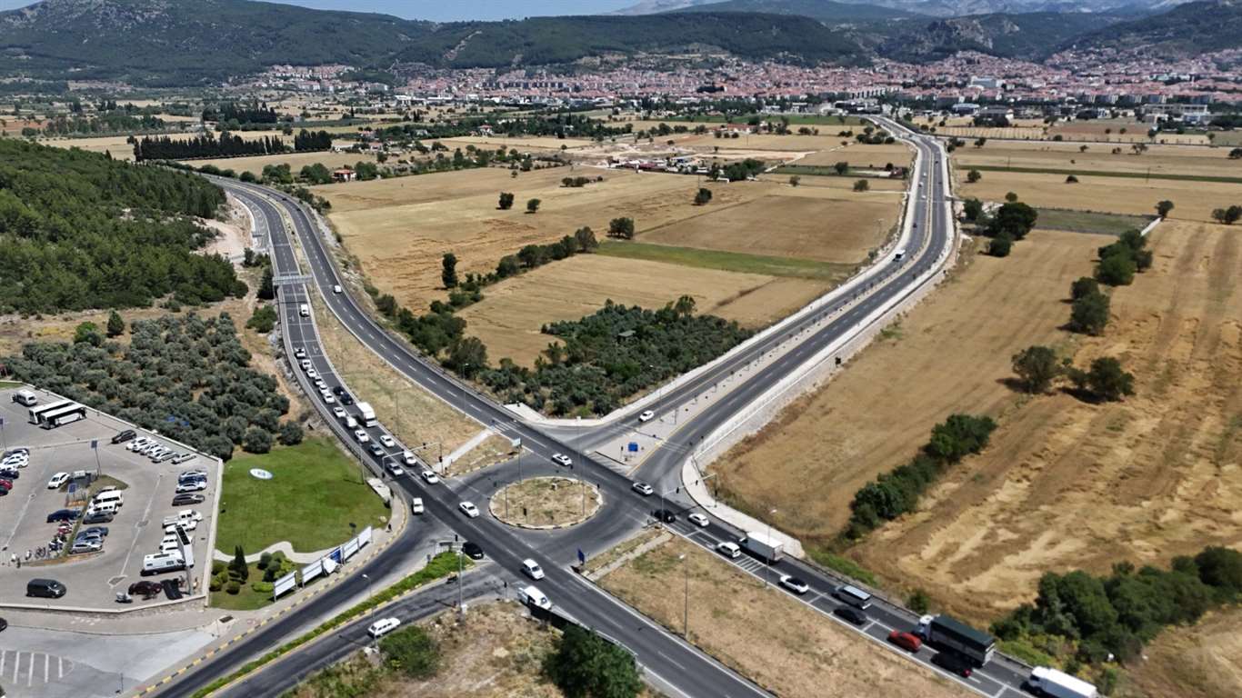 Muğla Büyükşehir'den 652 milyon TL'lik yol yatırımı haberi