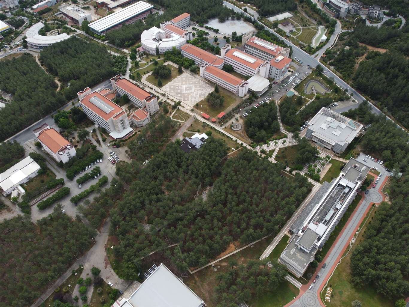 MSKÜ, çevre dostu üniversiteler arasında 280'inci sırada haberi