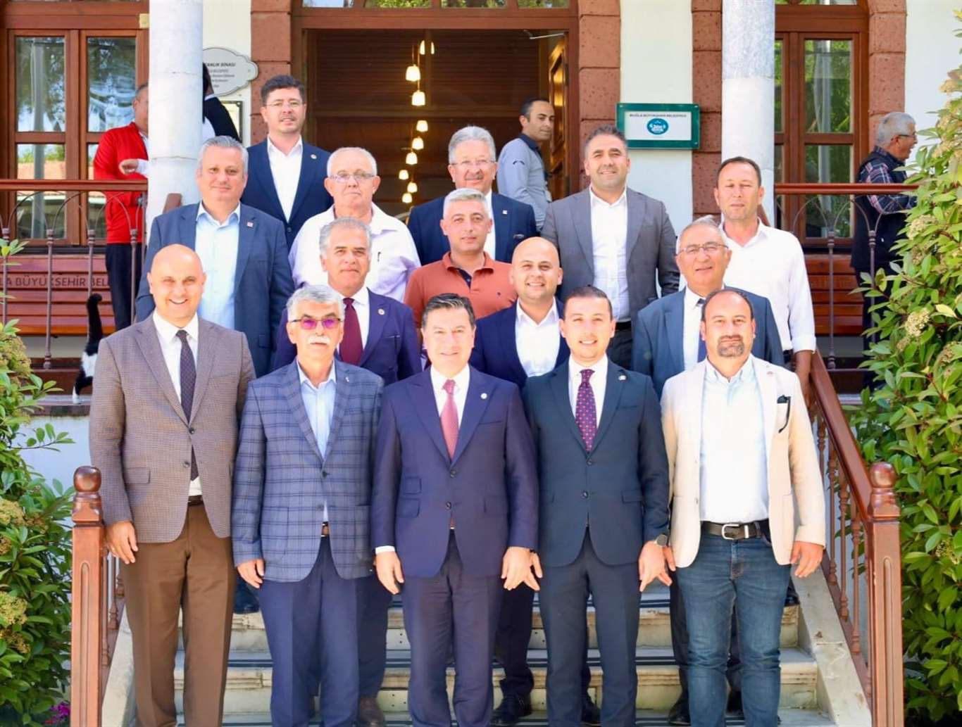 CHP Muğla il ve ilçe başkanlarından Aras'a destek haberi