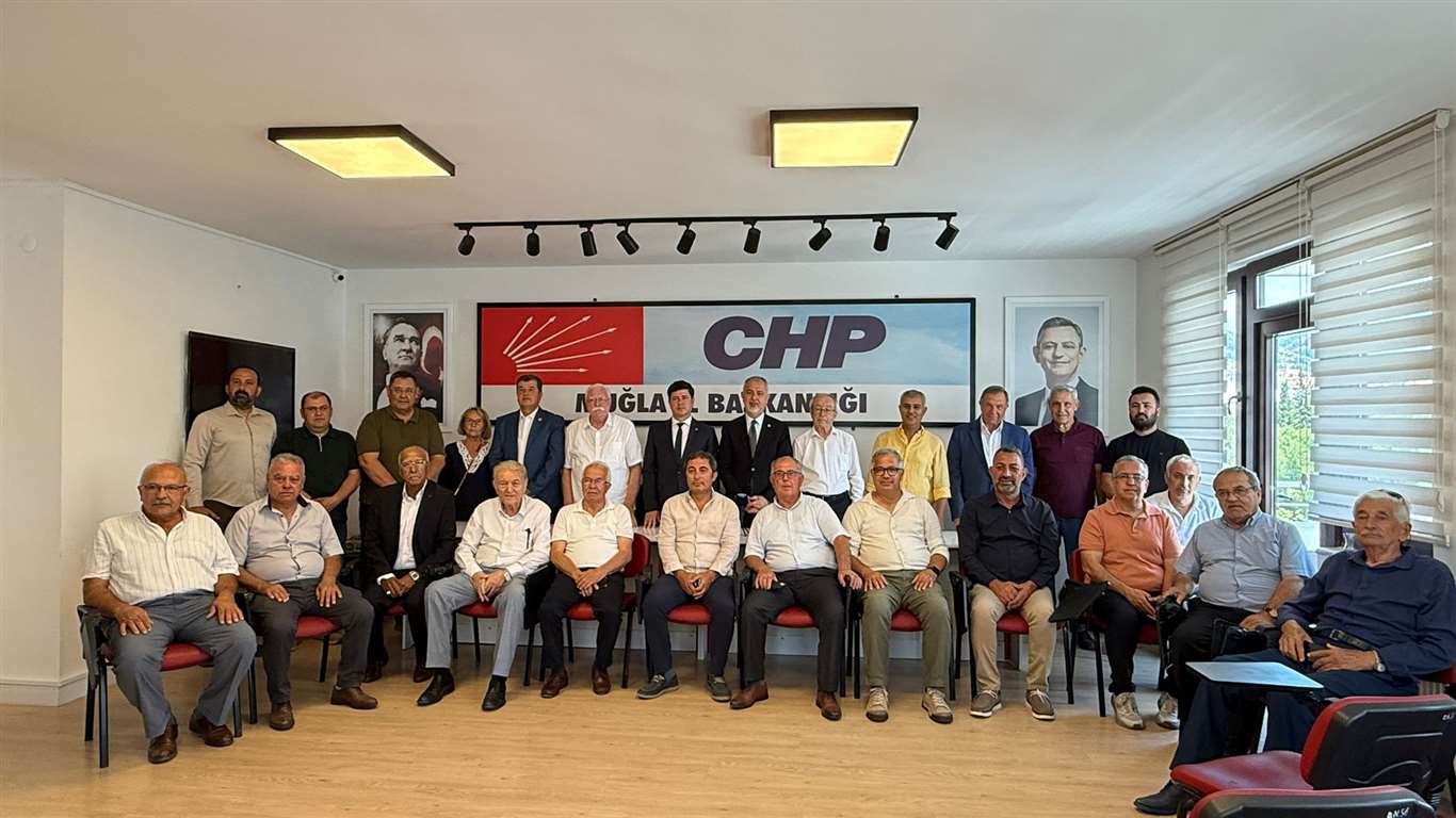 CHP Muğla'da eski meclis üyelerinden olağanüstü kurultay çağrısı haberi