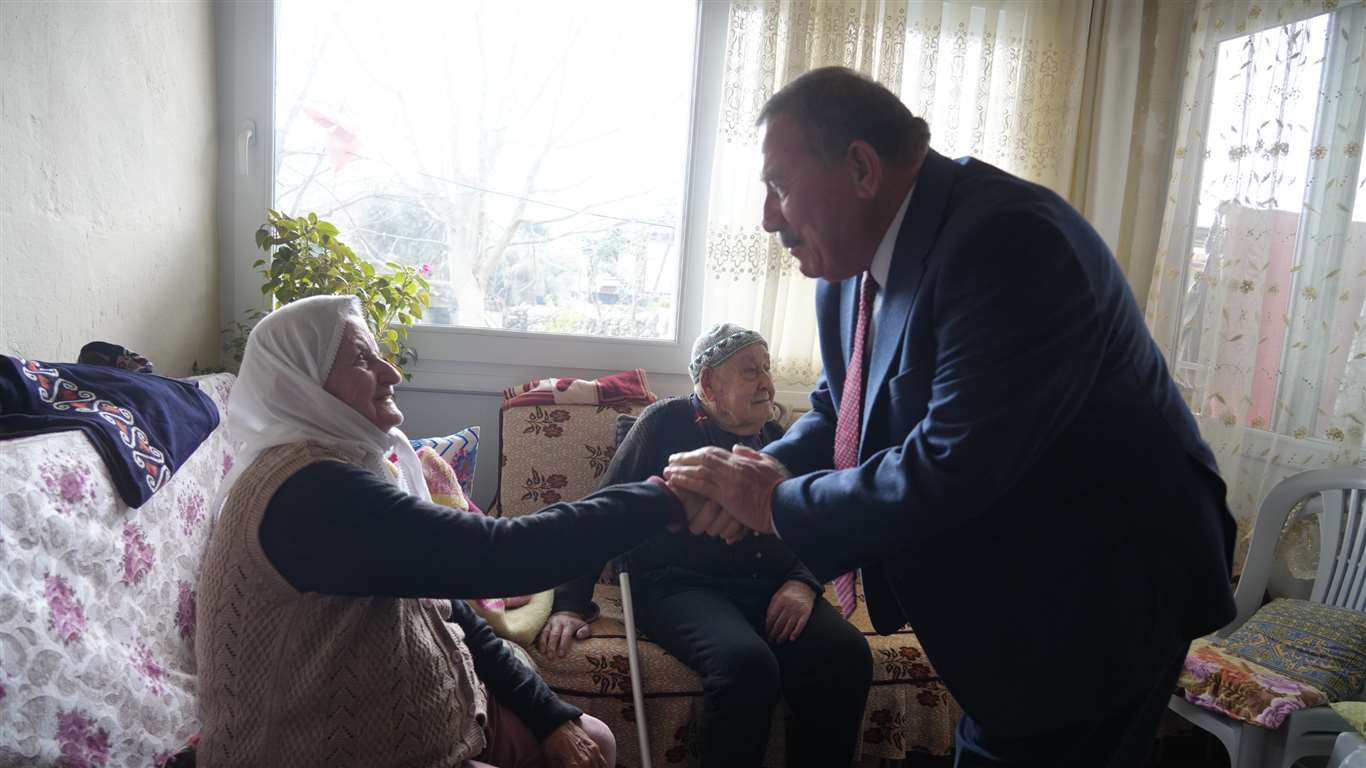    Başkan Topuz asırlık çınarları ziyaret etti haberi