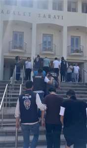 Çocuk istismarı görüntüleri satın aldığı iddiasıyla 2 şüpheli tutuklandı haberi