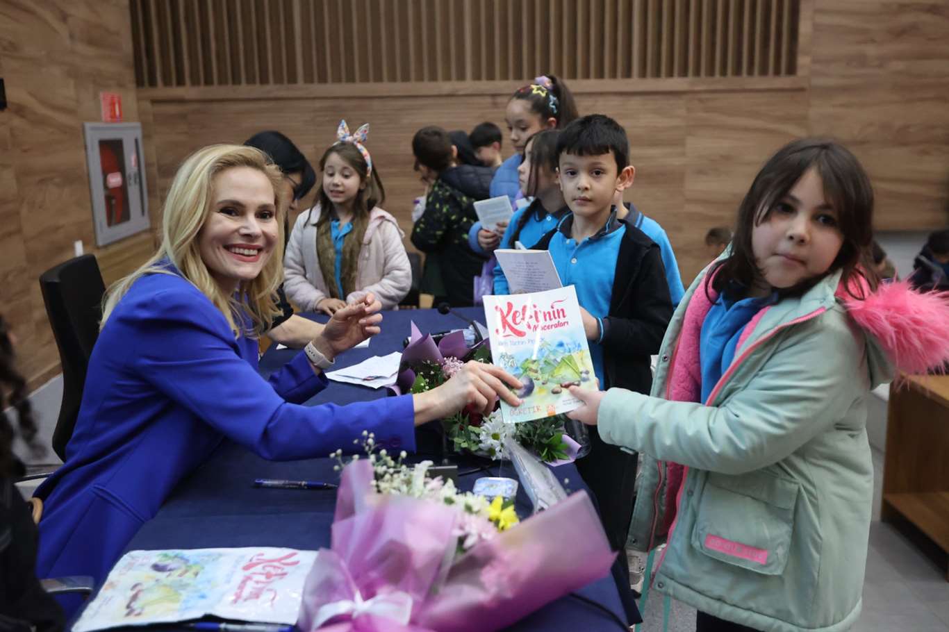  Muğla'da çocuklar yazarlarla buluştu haberi