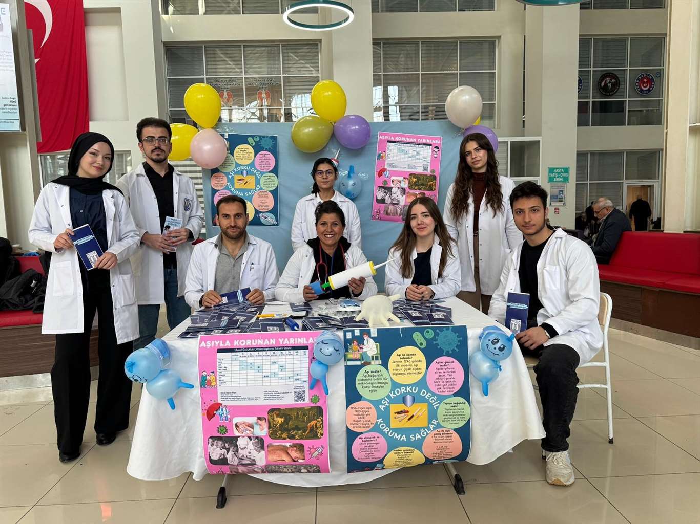 Çocukluk çağı aşıları konusunda aileler bilgilendirildi haberi