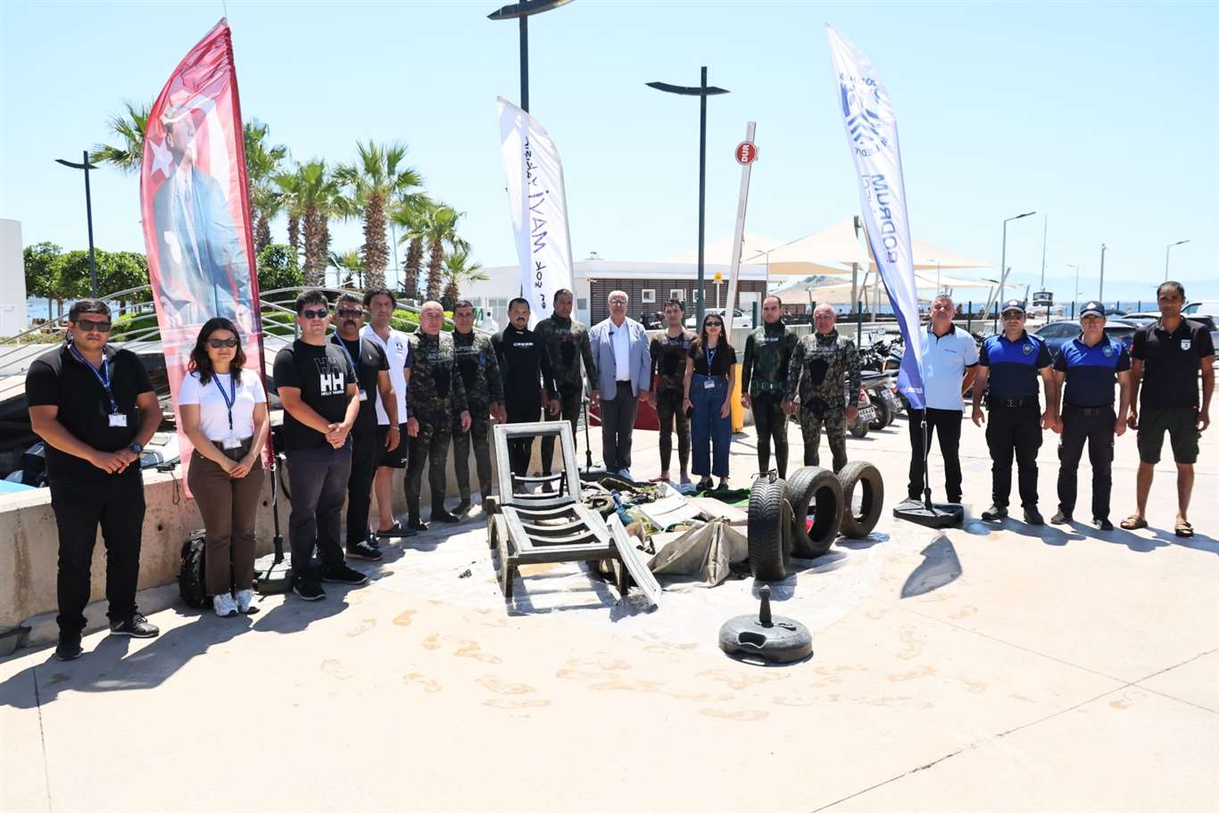 Denizden 250 kilo atık çıkarıldı haberi