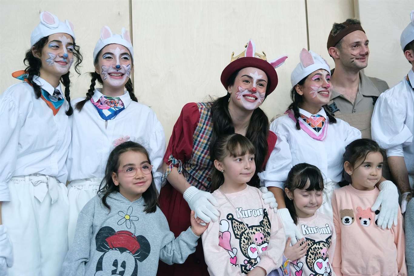 Menteşe Belediye Tiyatrosu Acıpayam'da sahne aldı haberi