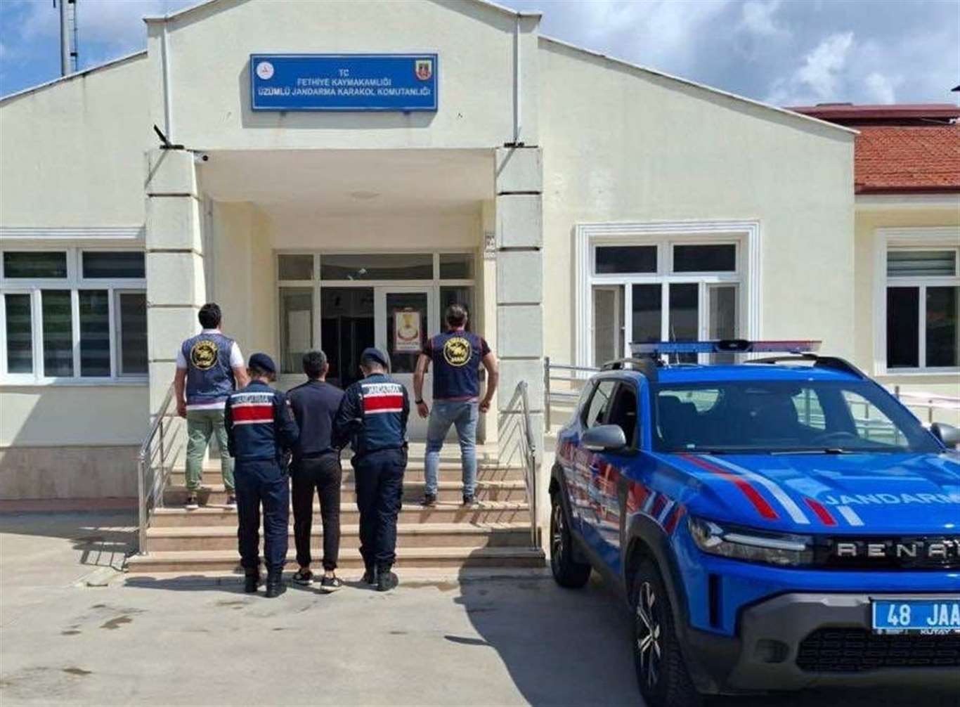    Fethiye'de 4 ayrı suçtan aranan şahıs yakalandı haberi