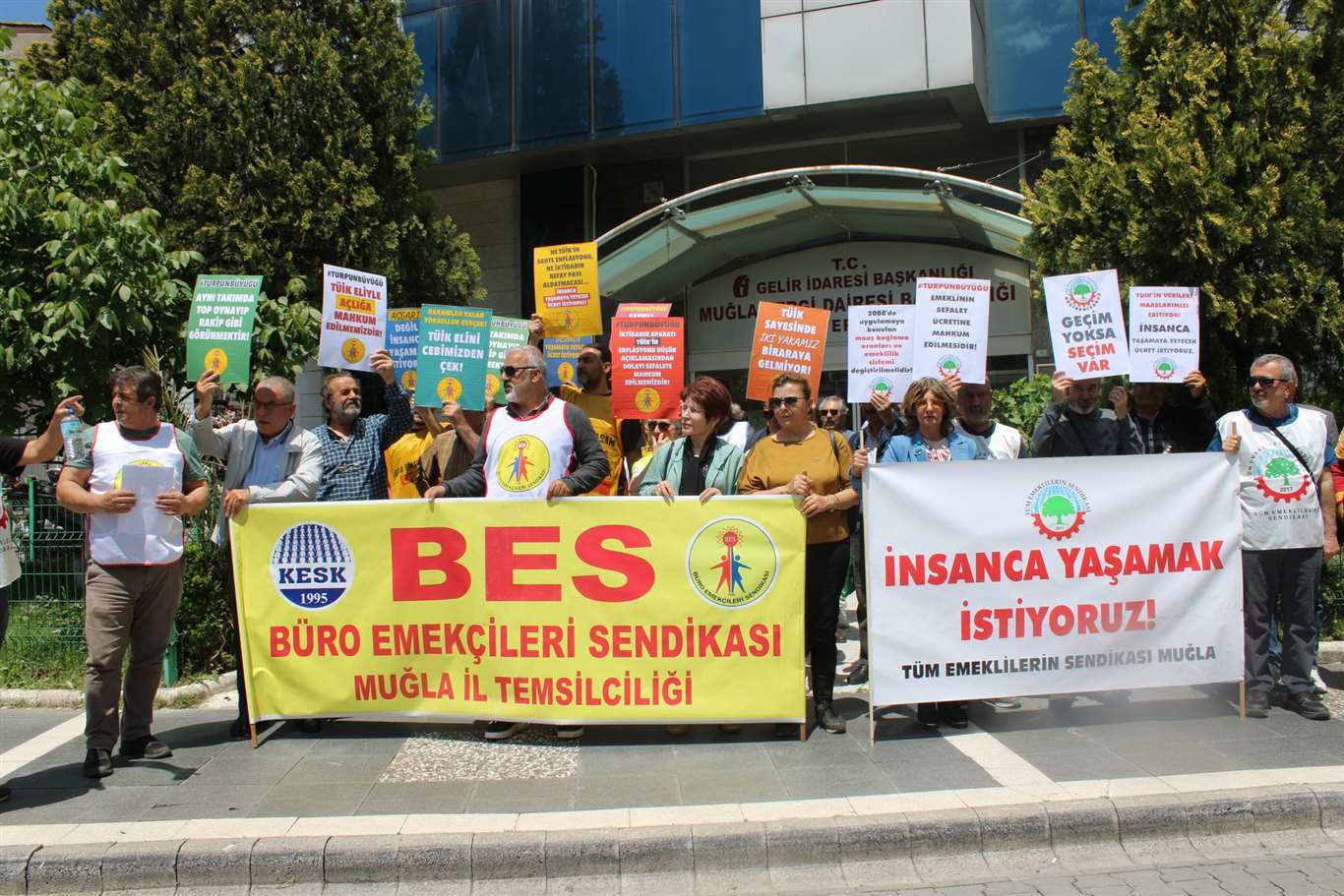Emeklilerden TÜİK ve hükümete sert tepki: 