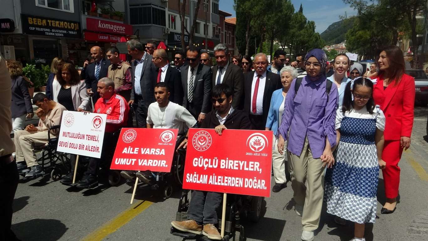 Menteşe'de Engelliler Haftası'nda farkındalık yürüyüşü haberi