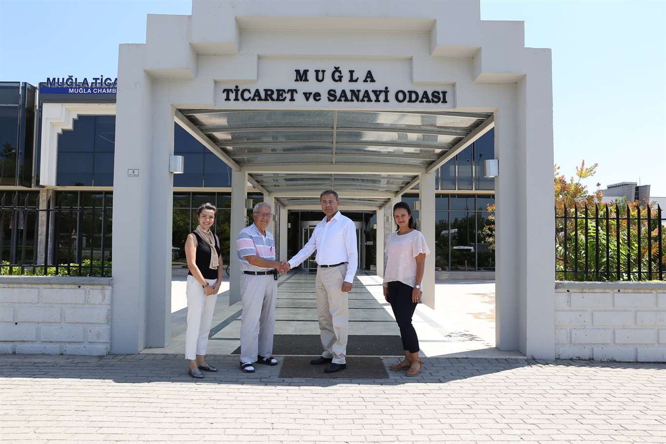 MUĞLA�YA YAKIŞIR BİR KURUM Devrim Gazetesi