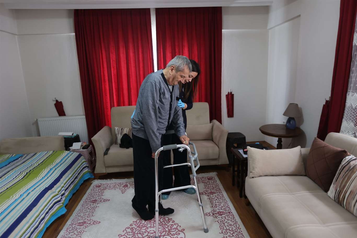 Büyükşehir, evde fizyoterapi desteğini sürdürüyor haberi