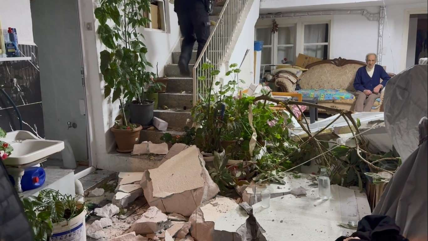Menteşe'de korkutan patlama: 3 kişi yaralandı haberi