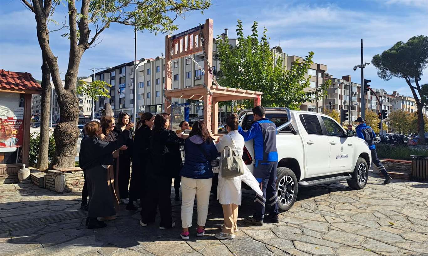 Muğla'da 25 Kasım öncesi ilk farkındalık Büyükşehir'den haberi