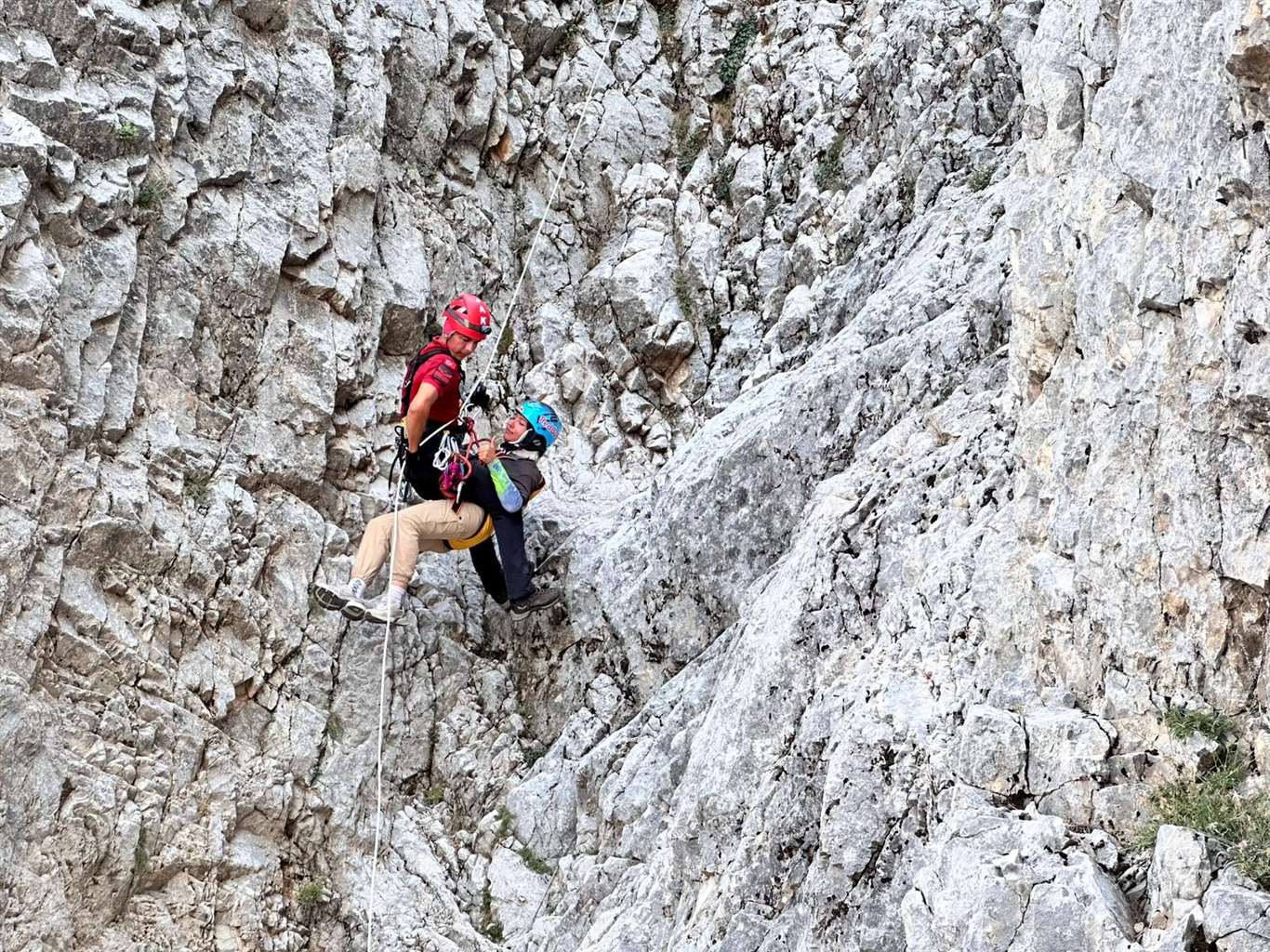 Fethiye'de yamaç paraşütü kazası: Pilot ve yolcu 3 saatte kurtarıldı haberi