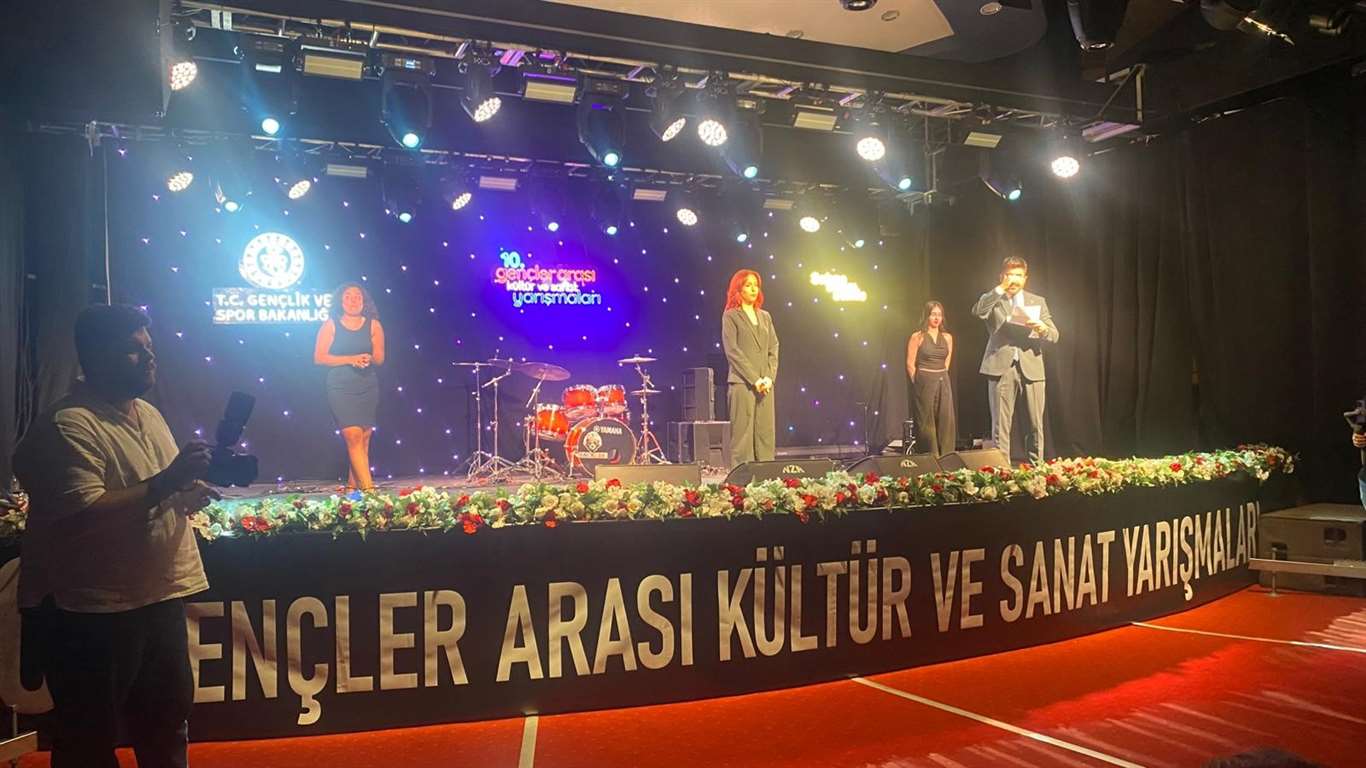Muğla'nın gençleri Ege'de parladı haberi