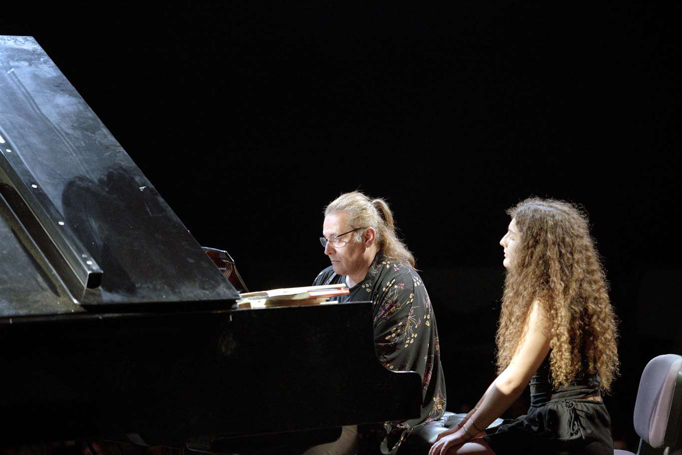    Genç piyanistler Gümüşlük Toprak Ev'de konser verecek haberi