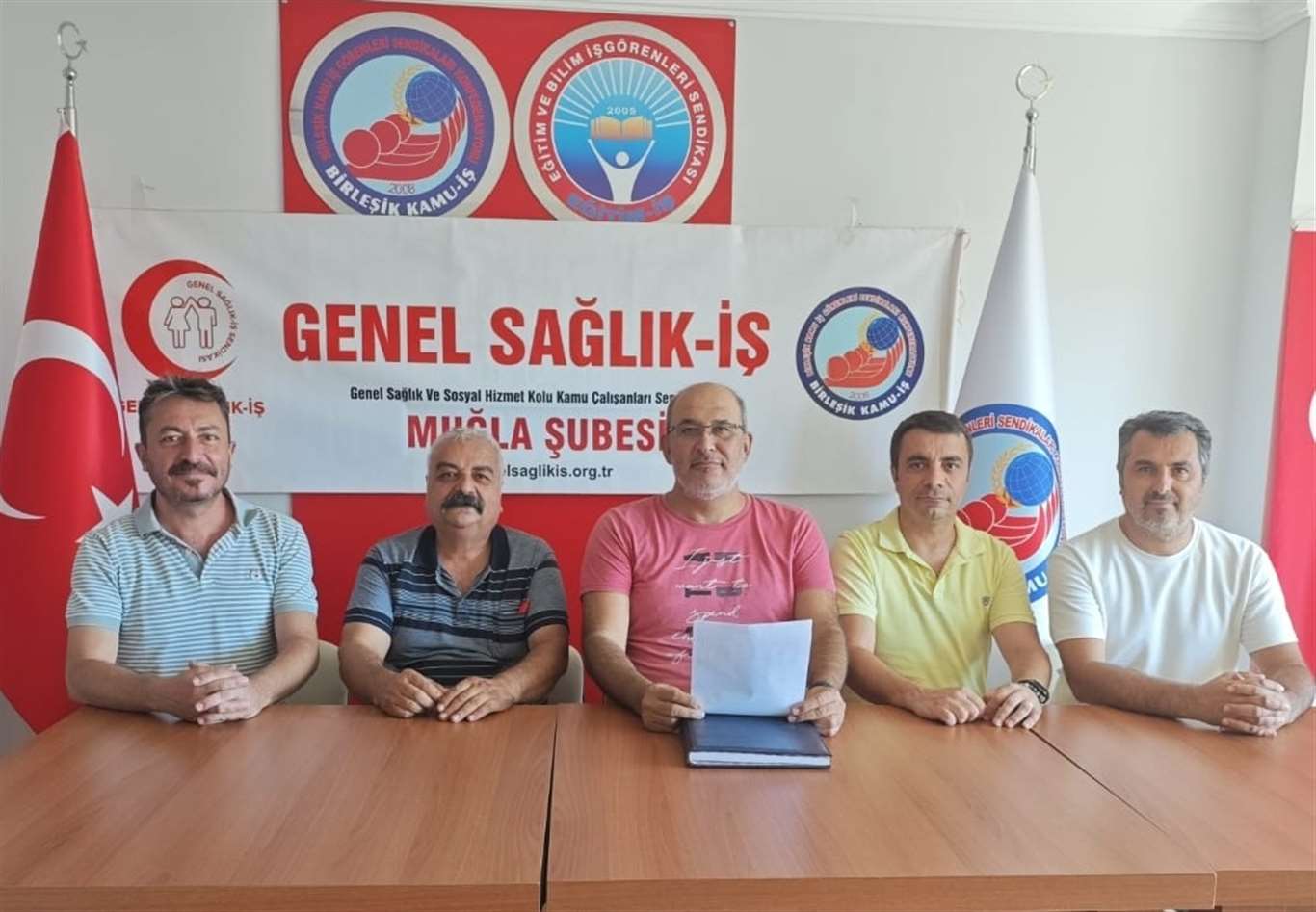 Genel Sağlık İş Sendikası, ağız ve diş sağlığı merkezlerinde iş bıraktı haberi