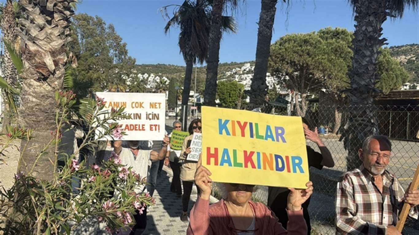 Gümüşlük Halk Plajı'nda işgal ve kirlilik tepkisi: 