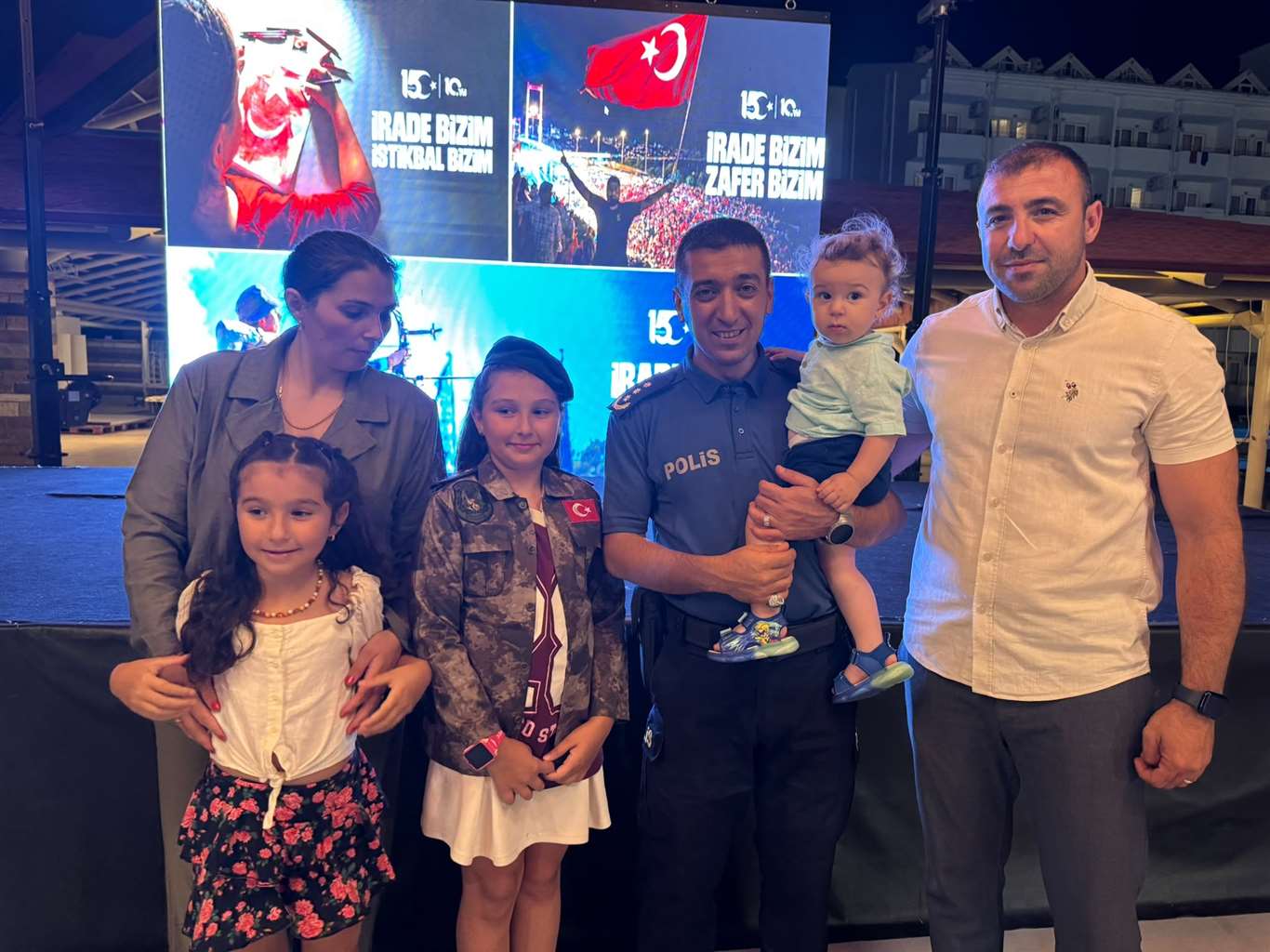  15 Temmuz şehidi PÖH Komiser Yardımcısı Güler’in yeğenine anlamlı hediye haberi