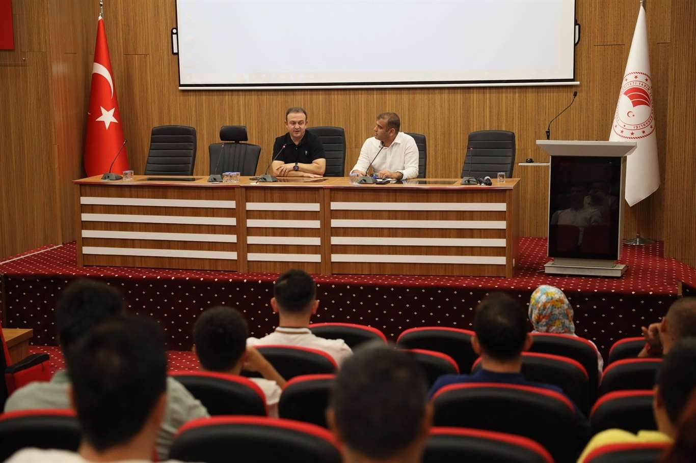    Veteriner hekimlere embriyo transferi ve mevzuat eğitimi haberi