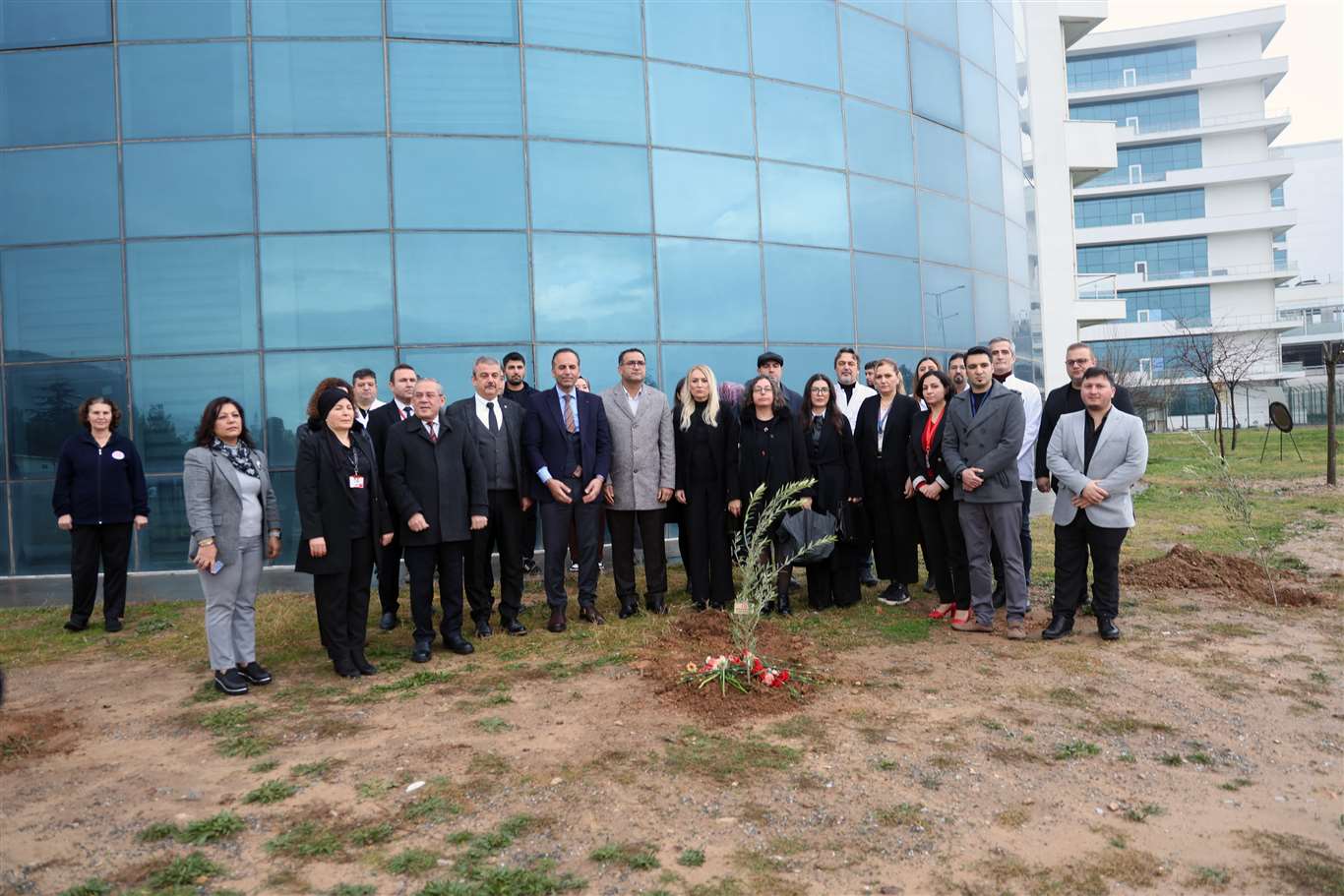 Helikopter kazasında yaşamını yitiren sağlık çalışanları anıldı haberi