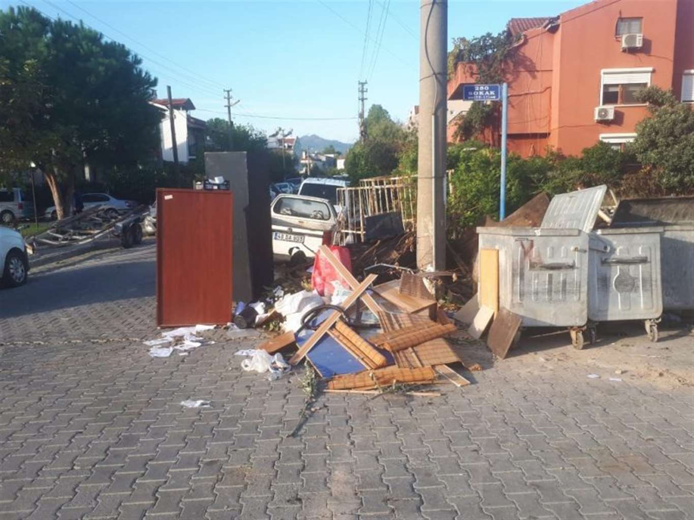       Marmaris'te kaçak atıkla mücadele: 15 günde 28 kişiye ceza haberi