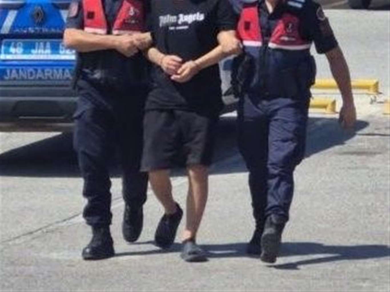    Kavaklıdere'de uyuşturucu ve kaçak alkol operasyonu haberi