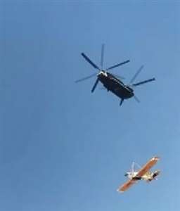 Kaza kırıma uğrayan yangın söndürme uçağı helikopterle kaldırıldı haberi