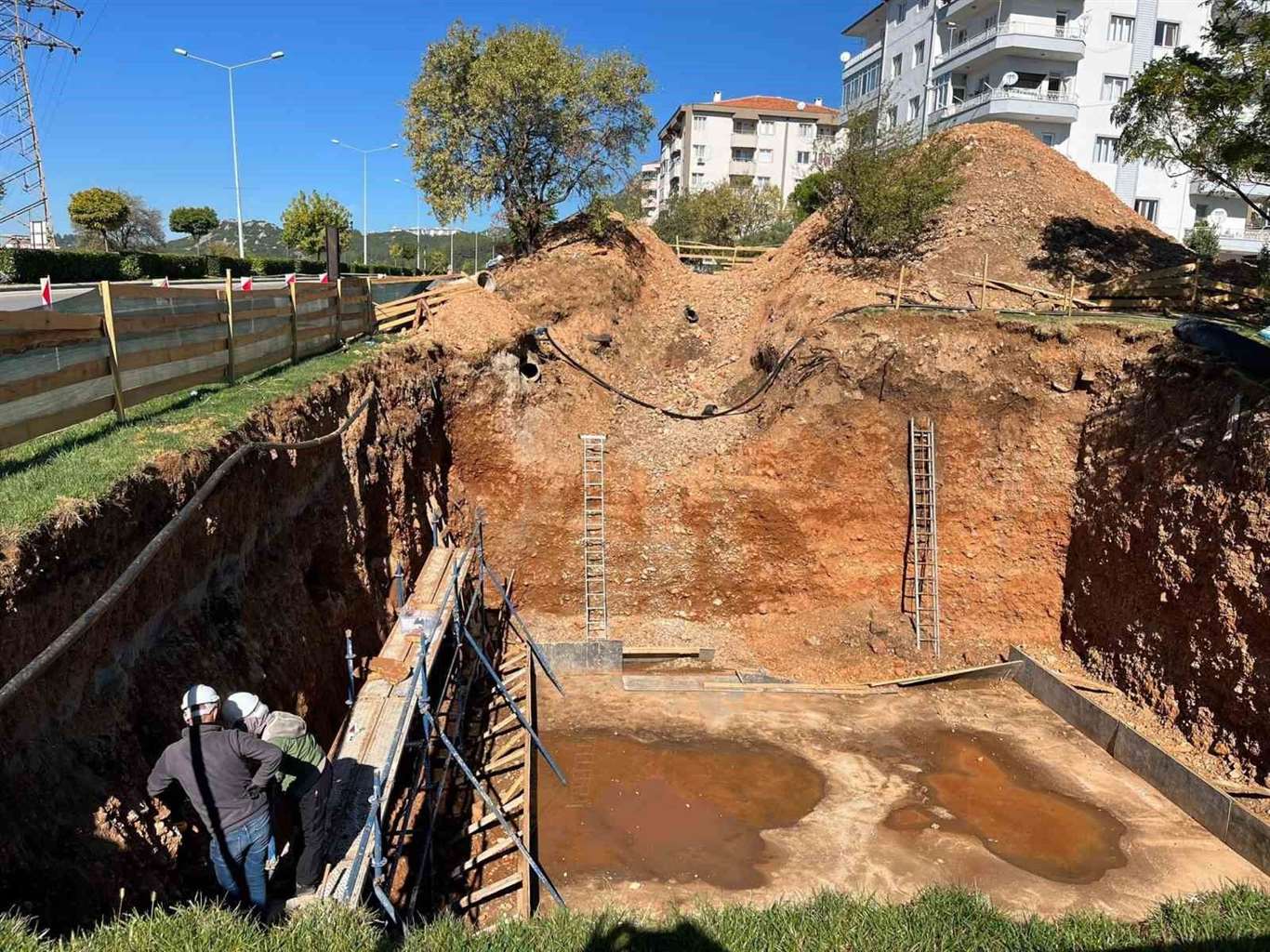 Menteşe'de kazı sırasında bulunan tarihi mezarlarda çalışmalar başladı haberi